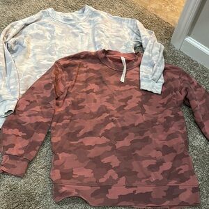 Lululemon Crew necks 2 for 1